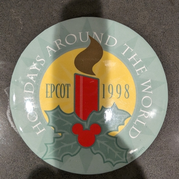 Disney Cast Member Button Collection - Picture 5 of 6